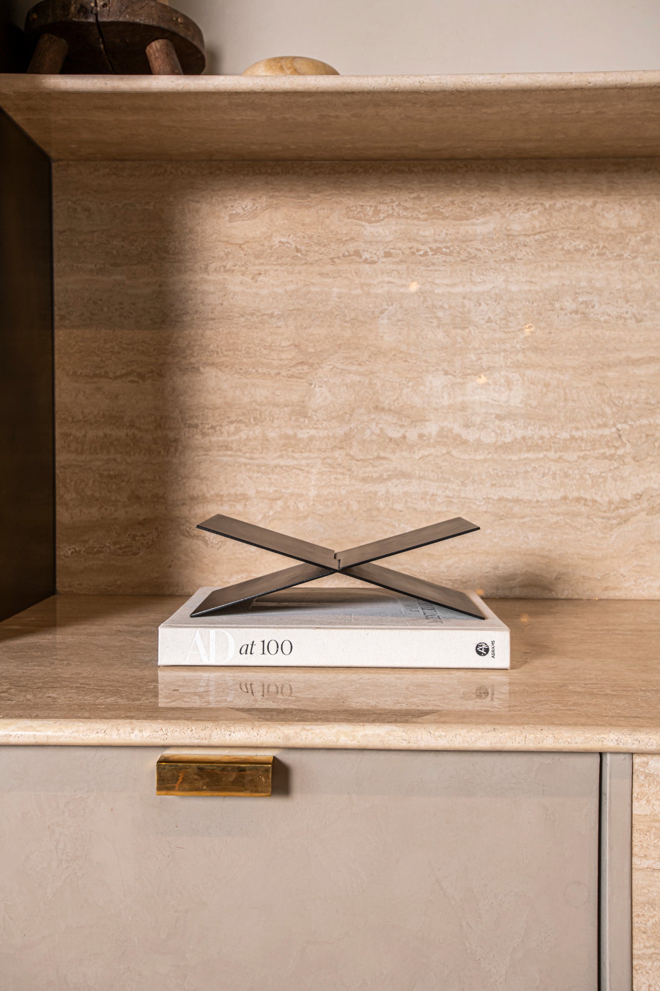 Alexandria Book Holder